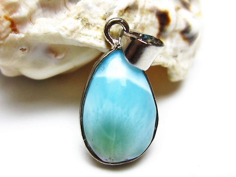 ラリマーペンダント [t495-4378] 1枚目