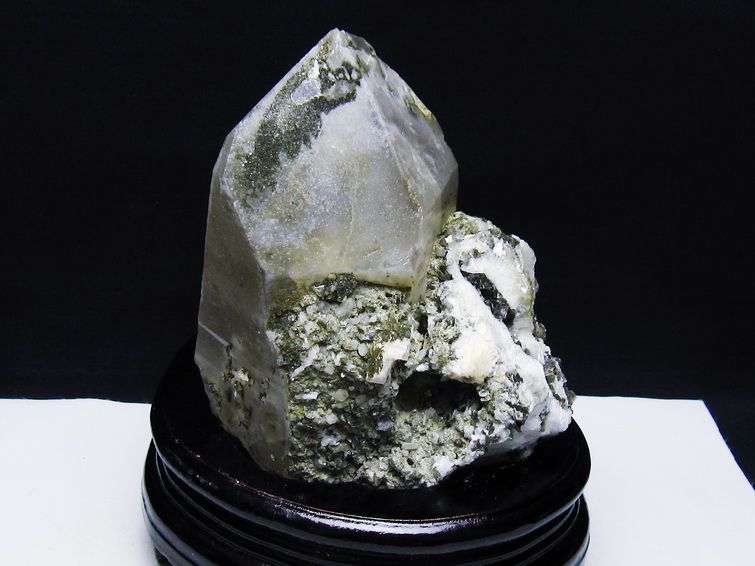 1.3Kg雲母入り ヒマラヤ水晶 原石 [t501-4293] 1枚目