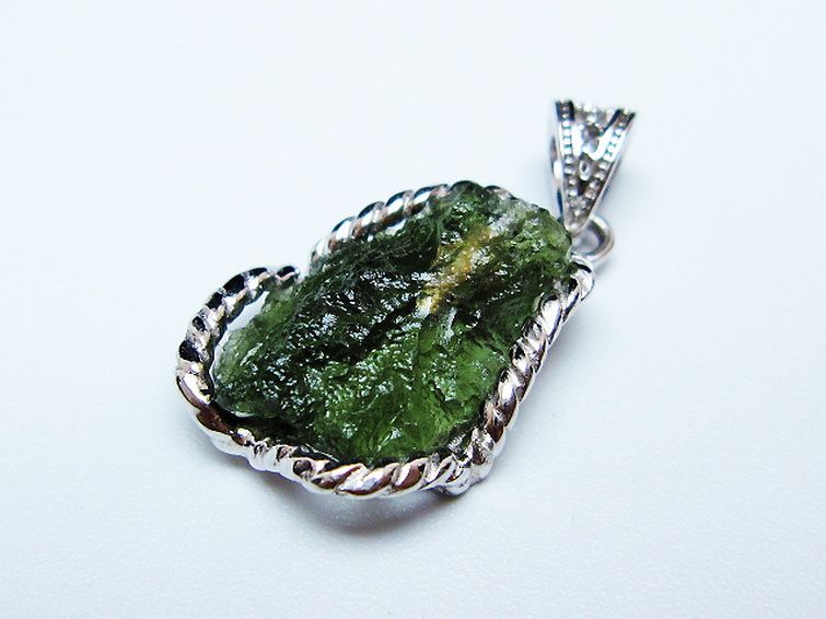 モルダバイトペンダント [t525-2286] 3枚目