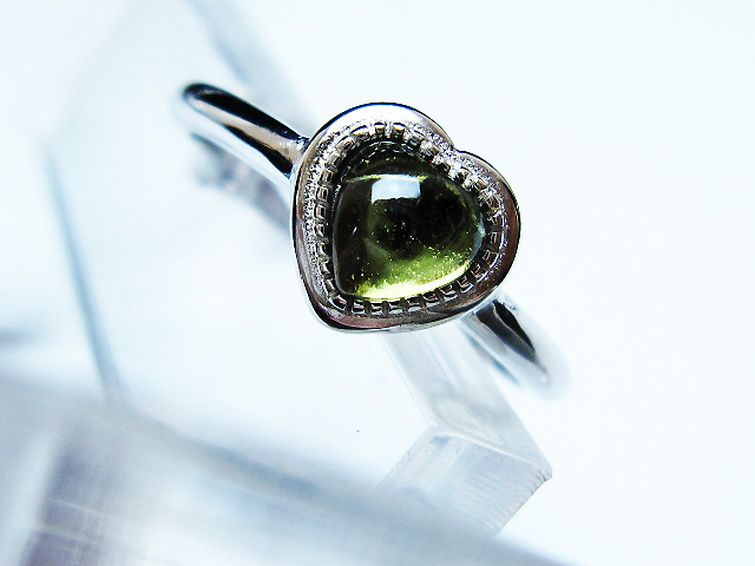 モルダバイト ハート指輪(13号) [t526-1339] 2枚目