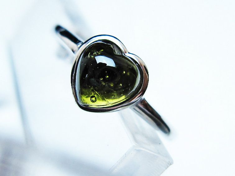 モルダバイト ハート指輪(13号) [t526-1418] 2枚目