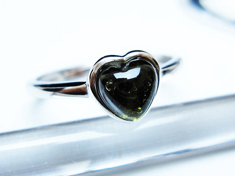 モルダバイト ハート指輪(13号) [t526-1418] 3枚目