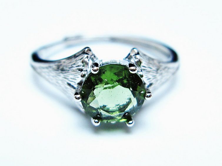 モルダバイト指輪(16号) [t526-1467] 1枚目