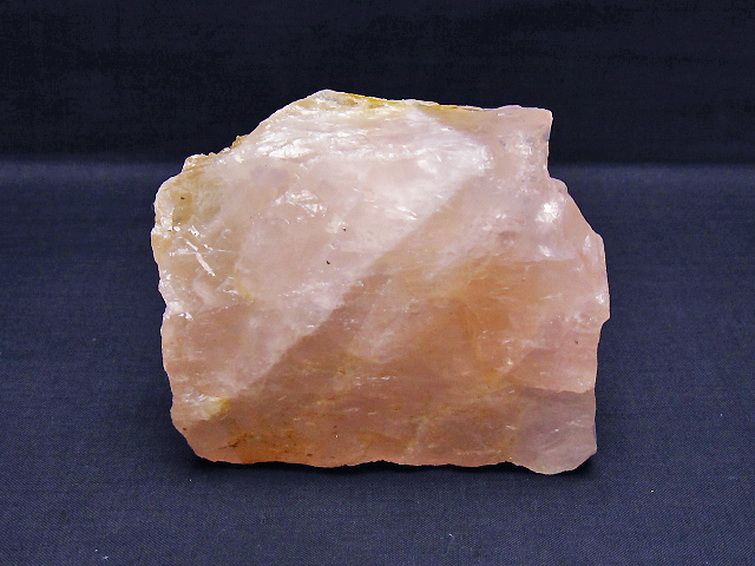 パワーストーン 天然石 ローズクォーツ原石[T568-4398]