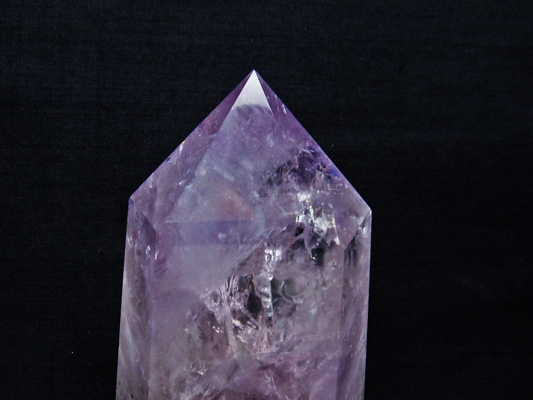 hhkk☆クラスター☆ウルグアイ産☆ファントム☆天使の指紋☆台座付き☆ パワーストーン 天然石 アメジストファントム六角柱[T573-5306]