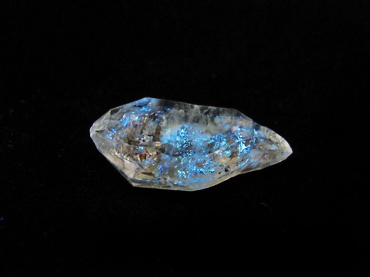 オイルクォーツ （石油入り水晶） パキスタン産[T596-3557] 1枚目