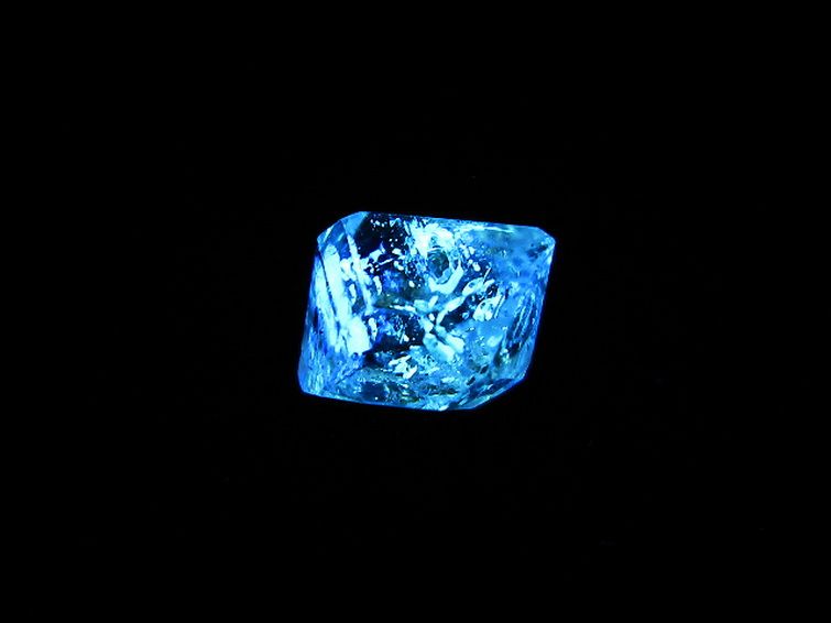 オイルクォーツ （石油入り水晶） パキスタン産[T596-3792] 1枚目