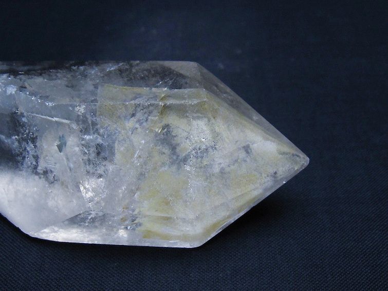 ヒマラヤ水晶六角柱[T60-27456] 3枚目