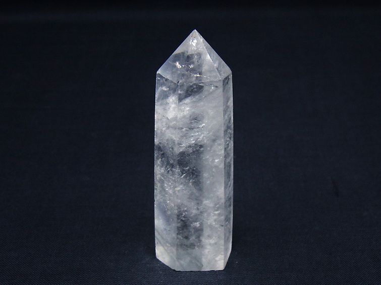 水晶 六角柱 約880g 高さ15.5cm 天然石 パワーストーン 自然石 3.9Kg 水晶 六角柱 ダブルポイント 台座付属 送料無料 一点物