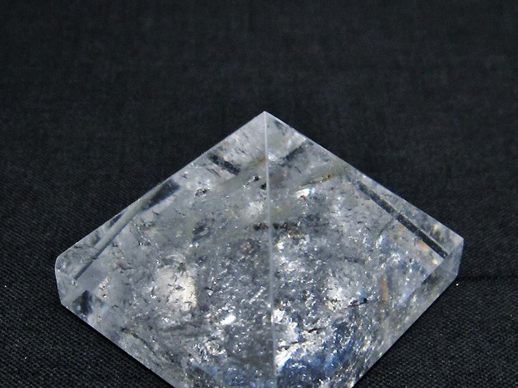 ヒマラヤ水晶ピラミッド[T600-2111] 3枚目