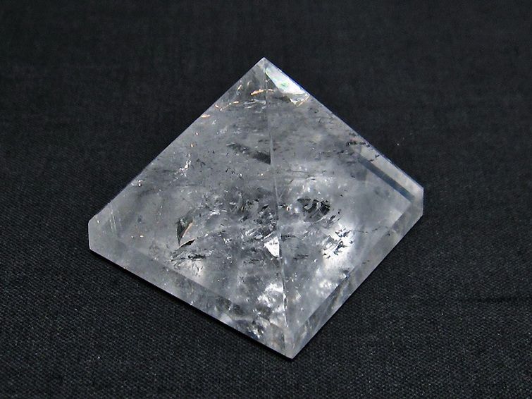 ヒマラヤ水晶ピラミッド[T600-2115] 2枚目