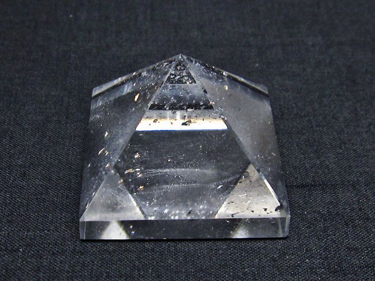 ヒマラヤ水晶ピラミッド[T600-2143] 1枚目