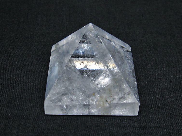 ヒマラヤ水晶ピラミッド[T600-2158] 1枚目