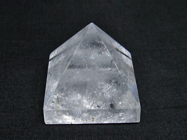 ヒマラヤ水晶ピラミッド[T600-2162] 1枚目