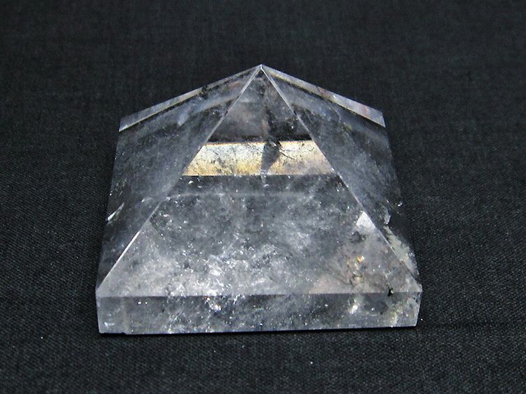ヒマラヤ水晶ピラミッド[T600-2167] 1枚目