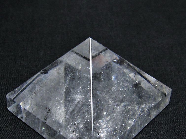 ヒマラヤ水晶ピラミッド[T600-2167] 3枚目