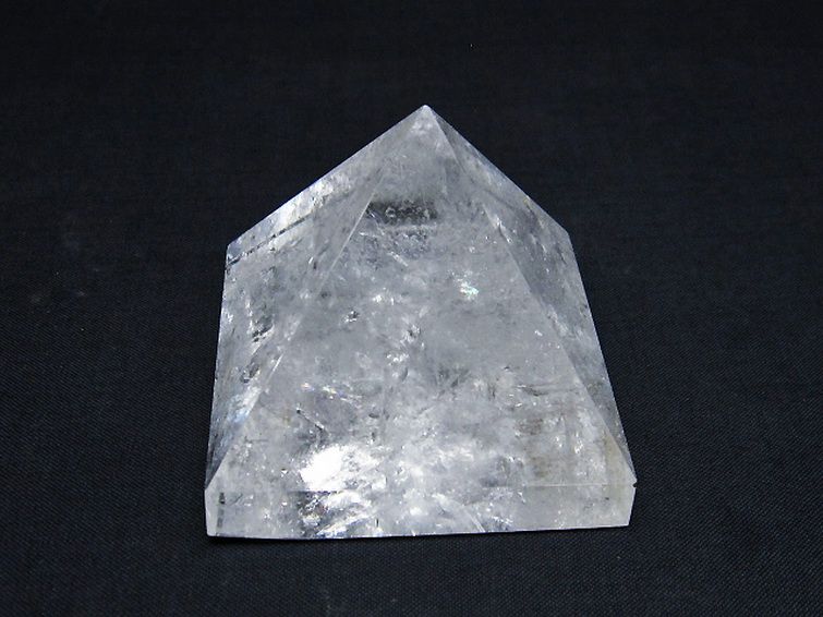 ヒマラヤ水晶ピラミッド[T600-2410] 1枚目