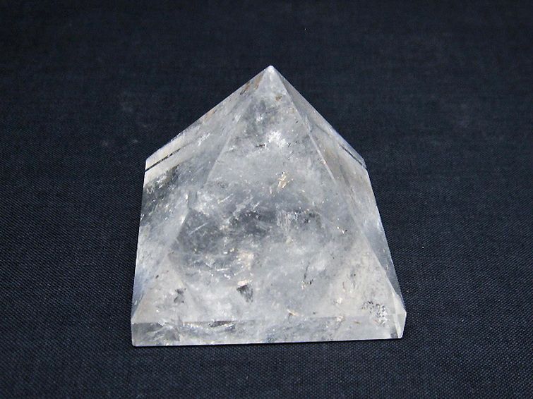 ヒマラヤ水晶ピラミッド[T600-2451] 1枚目