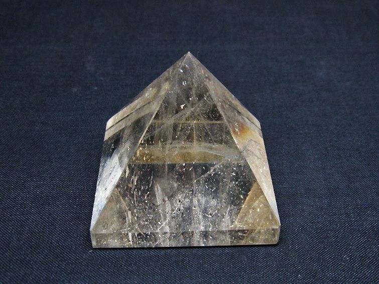 ヒマラヤ水晶ピラミッド[T600-2491] 1枚目