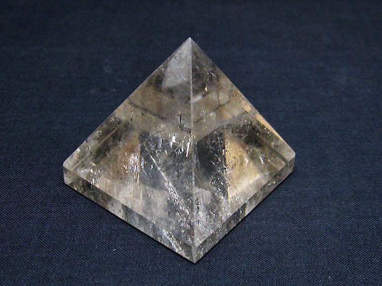 ヒマラヤ水晶ピラミッド[T600-2491] 2枚目