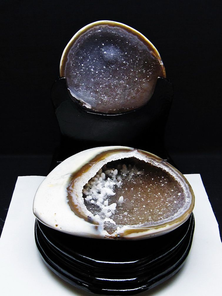 1.2Kgペア水晶トレジャーメノウ[T604-7691] 1枚目