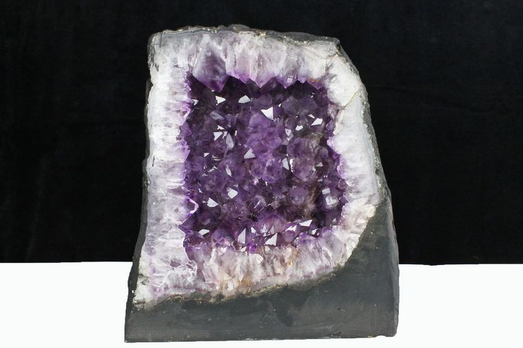 18.5Kgブラジル産アメジストドーム同梱不可 [t611-10573] 1枚目