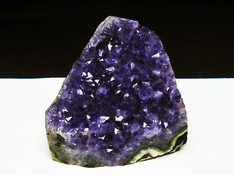 ウルグアイ産ファントムアメジストクラスター [t614-8447] 1枚目