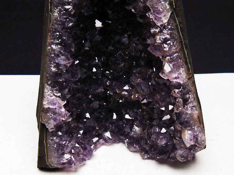 ウルグアイ産アメジストクラスター [t614-8921] 3枚目