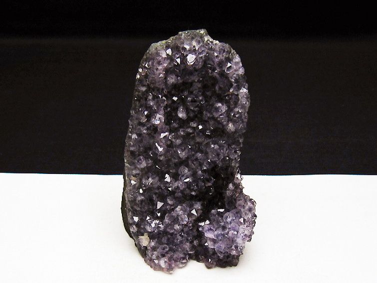 ウルグアイ産アメジストクラスター[T614-8933] 1枚目