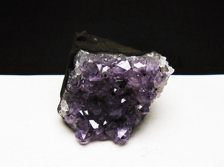 ウルグアイ産ファントムアメジストクラスター [t614-8960] 1枚目