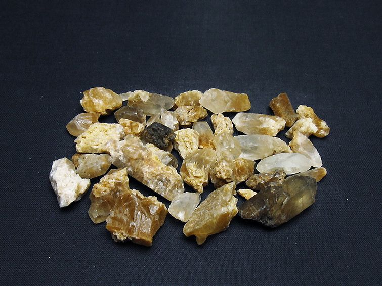 ルチル入り水晶原石[T626-1525] 1枚目