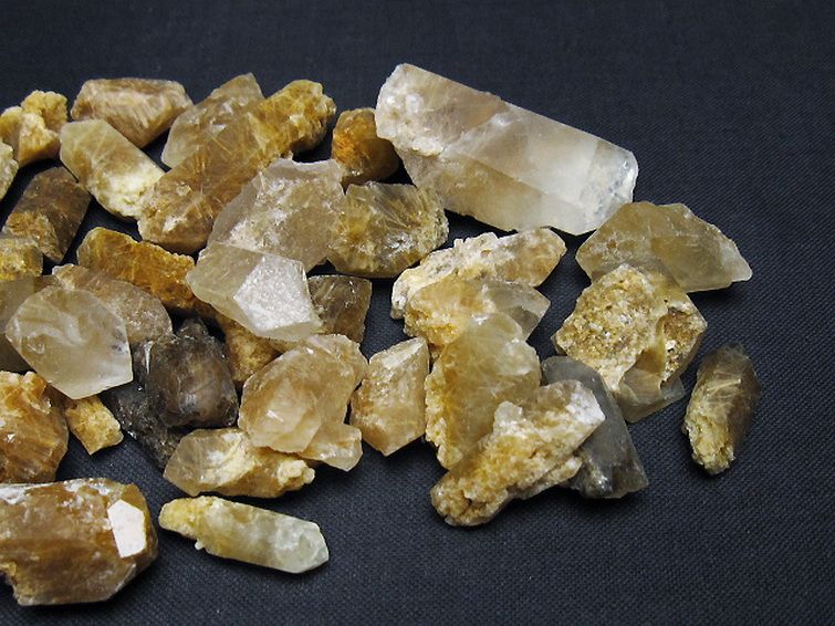 ルチル入り水晶原石[T626-1539] 2枚目