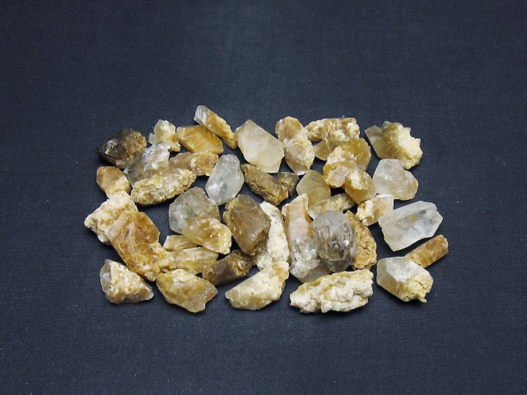 ルチル入り水晶原石[T626-1552] 1枚目