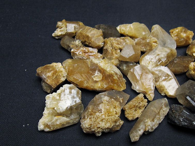 ルチル入り水晶原石[T626-1558] 2枚目