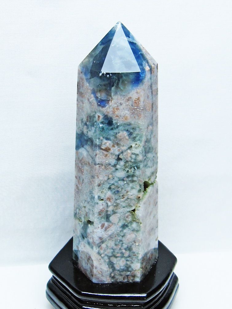 1.4Kgフローライト共生 水晶 六角柱[T634-5536] 1枚目