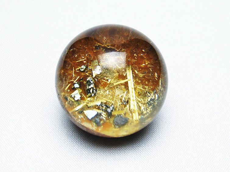天然石 ゴールドタイチンルチル入り水晶丸玉34mm[T637-4388] 1枚目