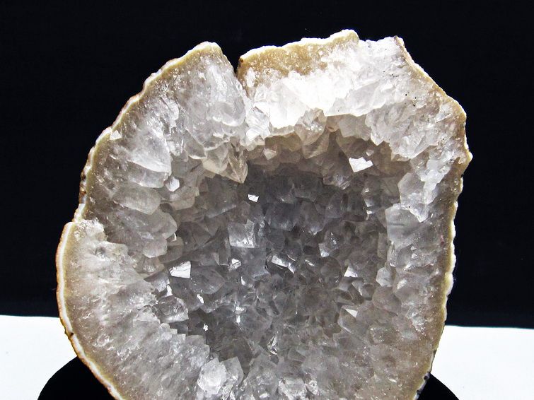 ウルグアイ産 アゲート水晶ドーム[T640-2104] 2枚目