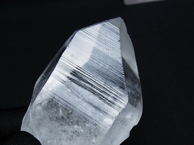 レムリアンシード水晶原石 ミナスジェライス州コリント産 ※証明書付き[T641-1819] 2枚目