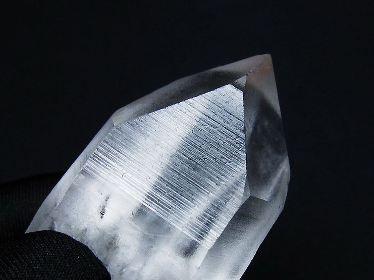 レムリアンシード水晶原石 ミナスジェライス州コリント産 ※証明書付き[T641-1873] 3枚目