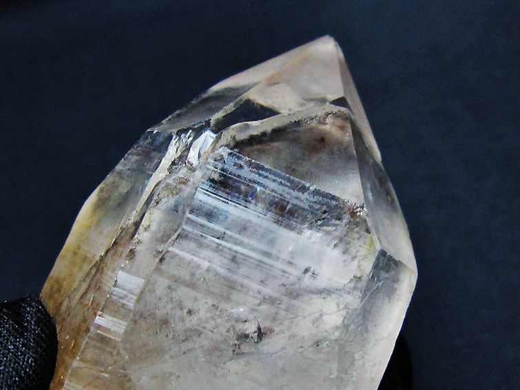 レムリアンシード 水晶原石 ミナスジェライス州コリント産 ※証明書付き[T641-1933] 2枚目