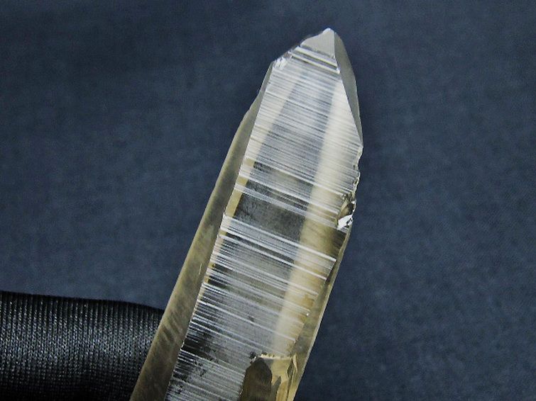 レムリアンシード 水晶原石 ミナスジェライス州コリント産 ※証明書付き[T641-2045] 3枚目