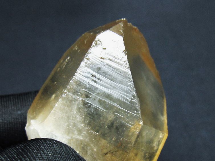 シトリン レムリアンシード水晶原石 ミナスジェライス州コリント産 ※証明書付き[T641-2094] 3枚目