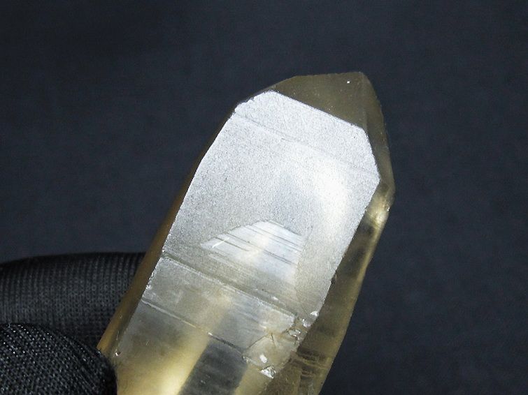 シトリン レムリアンシード水晶原石 ミナスジェライス州コリント産 ※証明書付き[T641-2149] 3枚目