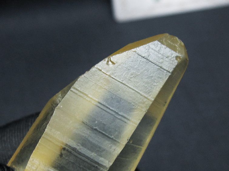 シトリン レムリアンシード水晶原石 ミナスジェライス州コリント産 ※証明書付き[T641-2166] 2枚目