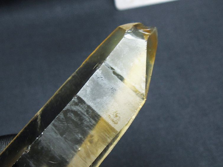 シトリン レムリアンシード水晶原石 ミナスジェライス州コリント産 ※証明書付き[T641-2179] 3枚目