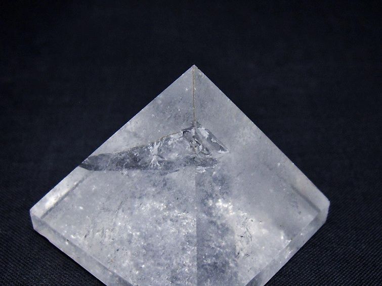 ヒマラヤ水晶ピラミッド [t648-3595] 3枚目