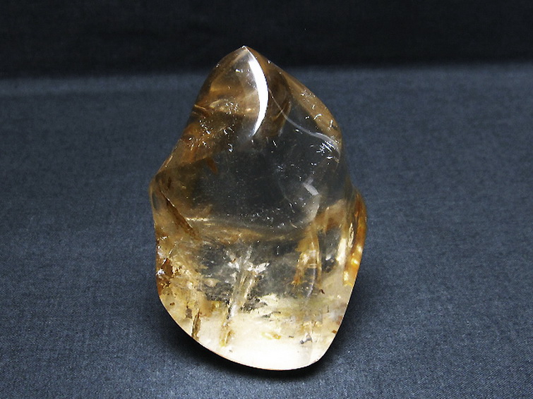 レインボーフレイム（炎）型水晶