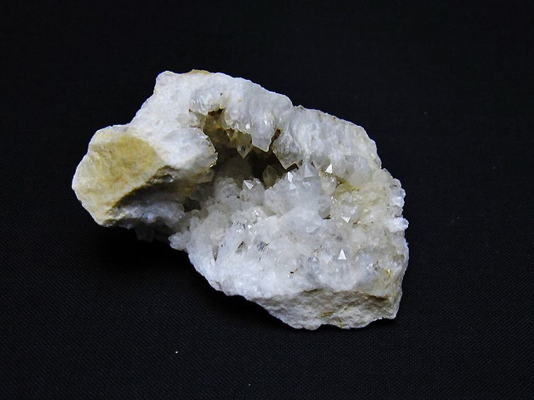 カテドラルライブラリー水晶クラスター [t689-2547] 1枚目