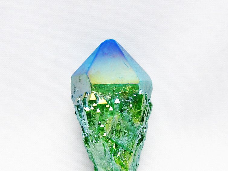 オーラ水晶 オーラクリスタル カテドラルライブラリー 原石 (グリーン)[T693-4924] 2枚目