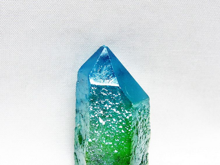 オーラ水晶 オーラクリスタル カテドラルライブラリー 原石 (グリーン)[T693-5280] 2枚目